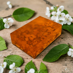 Přírodní peelingové mýdlo Pomeranč